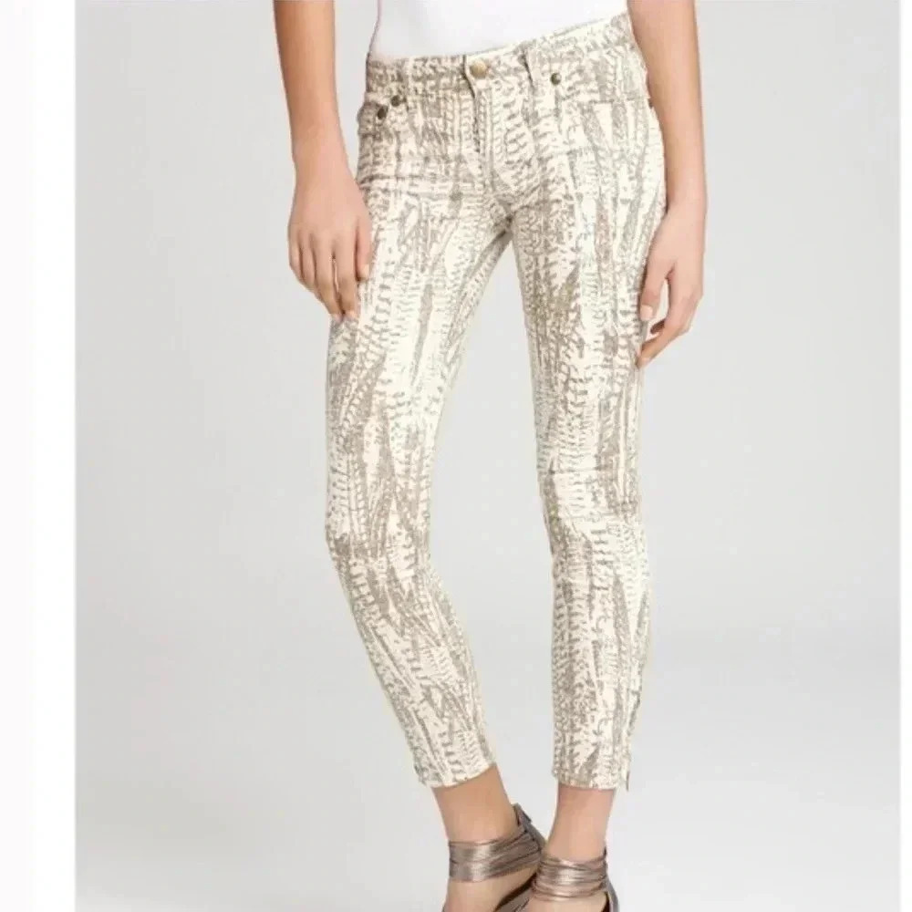 Free People Feather Print Cropped Skinny Jeans Size 26
